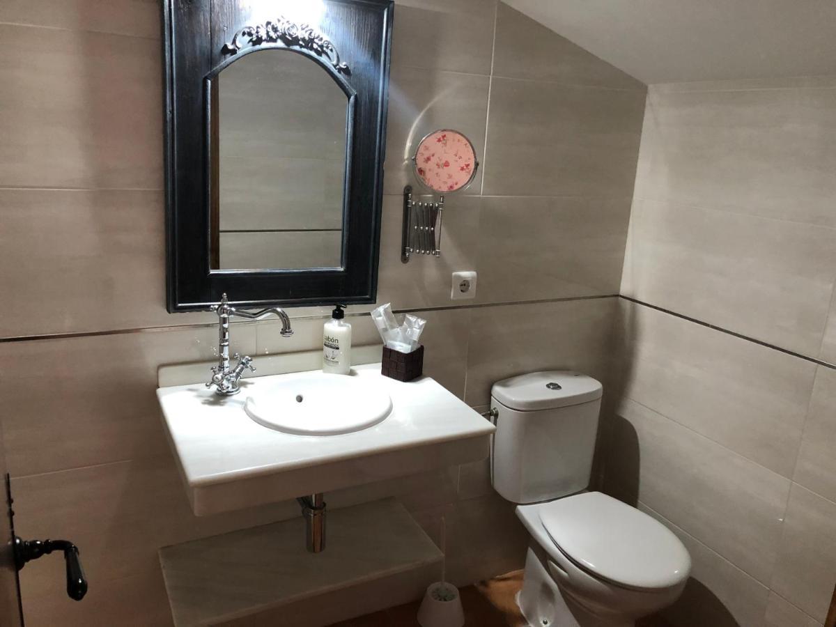 Hostal La Caballeriza Malpartida de Caceres Bagian luar foto