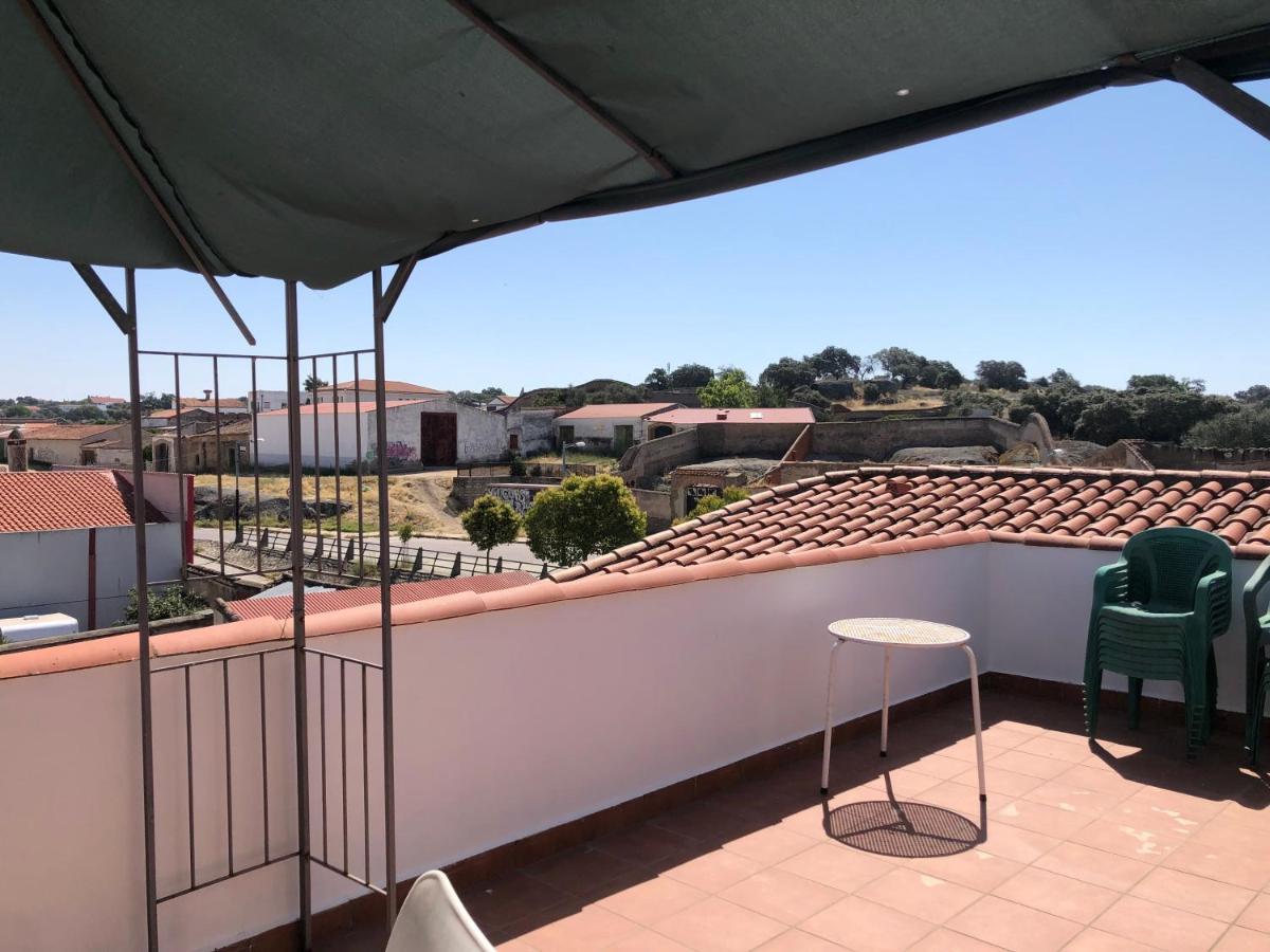 Hostal La Caballeriza Malpartida de Caceres Bagian luar foto