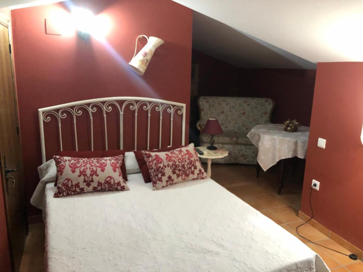 Hostal La Caballeriza Malpartida de Caceres Bagian luar foto